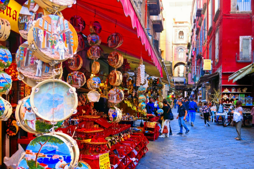 bancarelle di Natale in via San Gregorio Armeno, Napoli